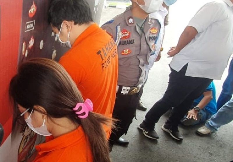 Tertangkap Karena Bugil Saat Live, Berikut Profil, Asal, serta Status dari Selebgram KH