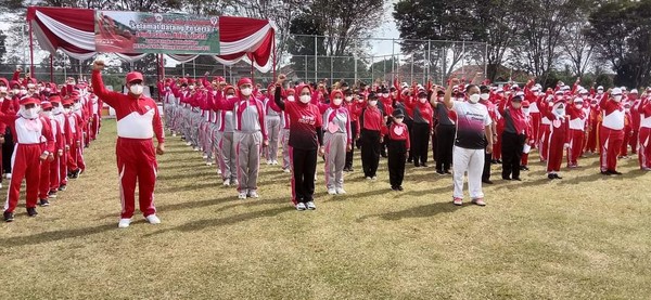 Bupati Winarti Gelar Lomba Senam dan Futsal Sambut HUT Tulang Bawang ke-25