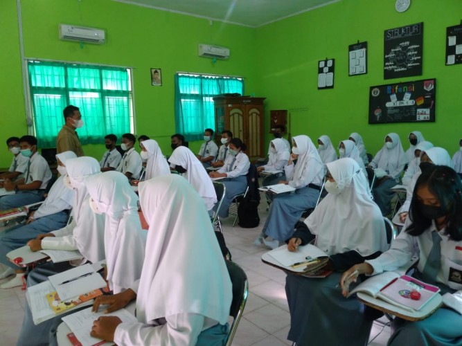 Sejumlah SMA di Lamtim Terapkan PTM 100%
