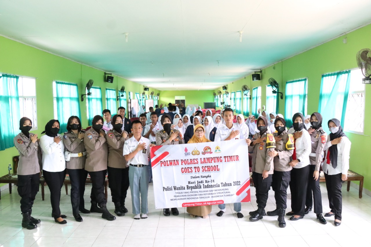 Peringati Hari Jadi Polwan ke-74, Polwan Polres Lampung Timur Goes To School