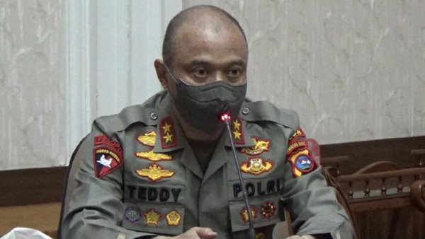 Kapolda Jatim Irjen Teddy Minahasa Ditangkap Terkait Dugaan Narkoba