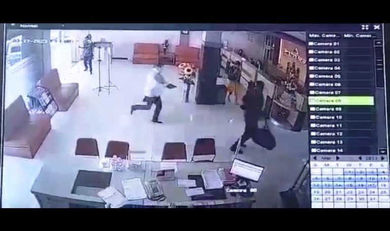 Perampokan Bank Arta, Dua Karyawan Alami Luka Tembak di Dada