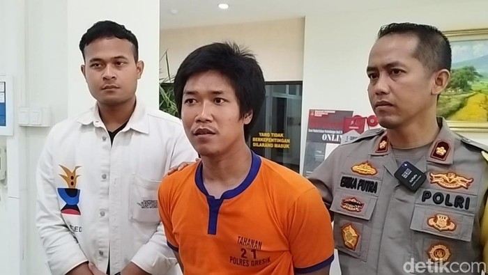 Terkuak ! Motif Ayah Tega Bunuh Anak Kandungnya Dengan 24 Luka Tusuk di Gresik