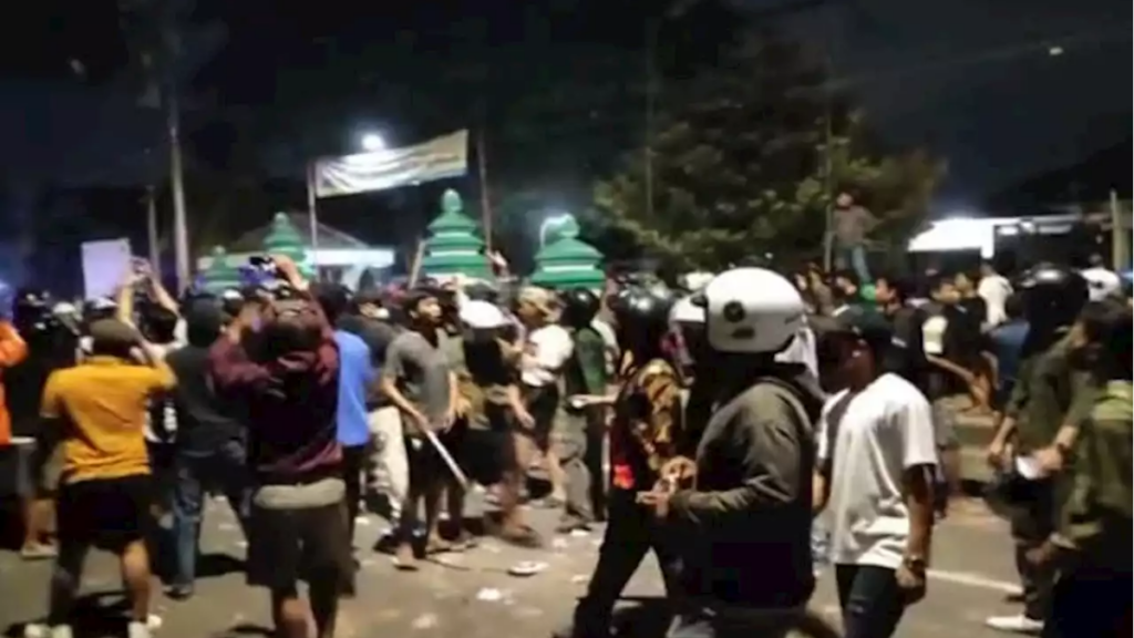 Heboh ! Kericuhan di Jalan Tamsis Yogyakarta Antara Perguruan Silat dan Kelompok Suporter Bola
