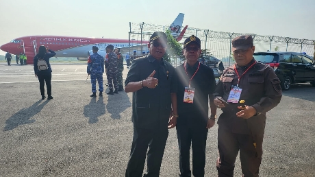 Ketua DPRD Lampung Mingrum Gumay SH., MH Menghadiri Kedatangan Presiden RI di Bandara Raden Intan II