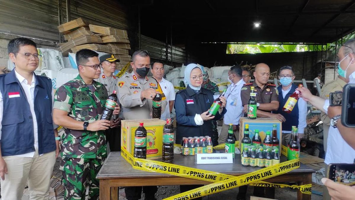 Pabrik Jamu Ilegal di Banyuwangi Digrebek Polisi, Ditemukan Bahan Kimia Berbahaya