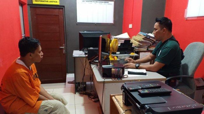 Seorang Karyawan Alfamart di Liwa Gelapkan Uang Perusahaan hingga Rp14,9 Juta