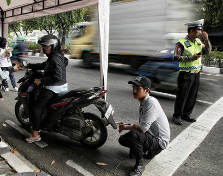 Dianggap Tidak Efektif, Polisi Batalkan Tilang Uji Emisi
