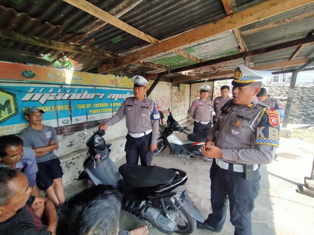 Viral ! Bengkel di Puncak Pakai Modus Rem Berasap, Berakhir Didatangi Polisi