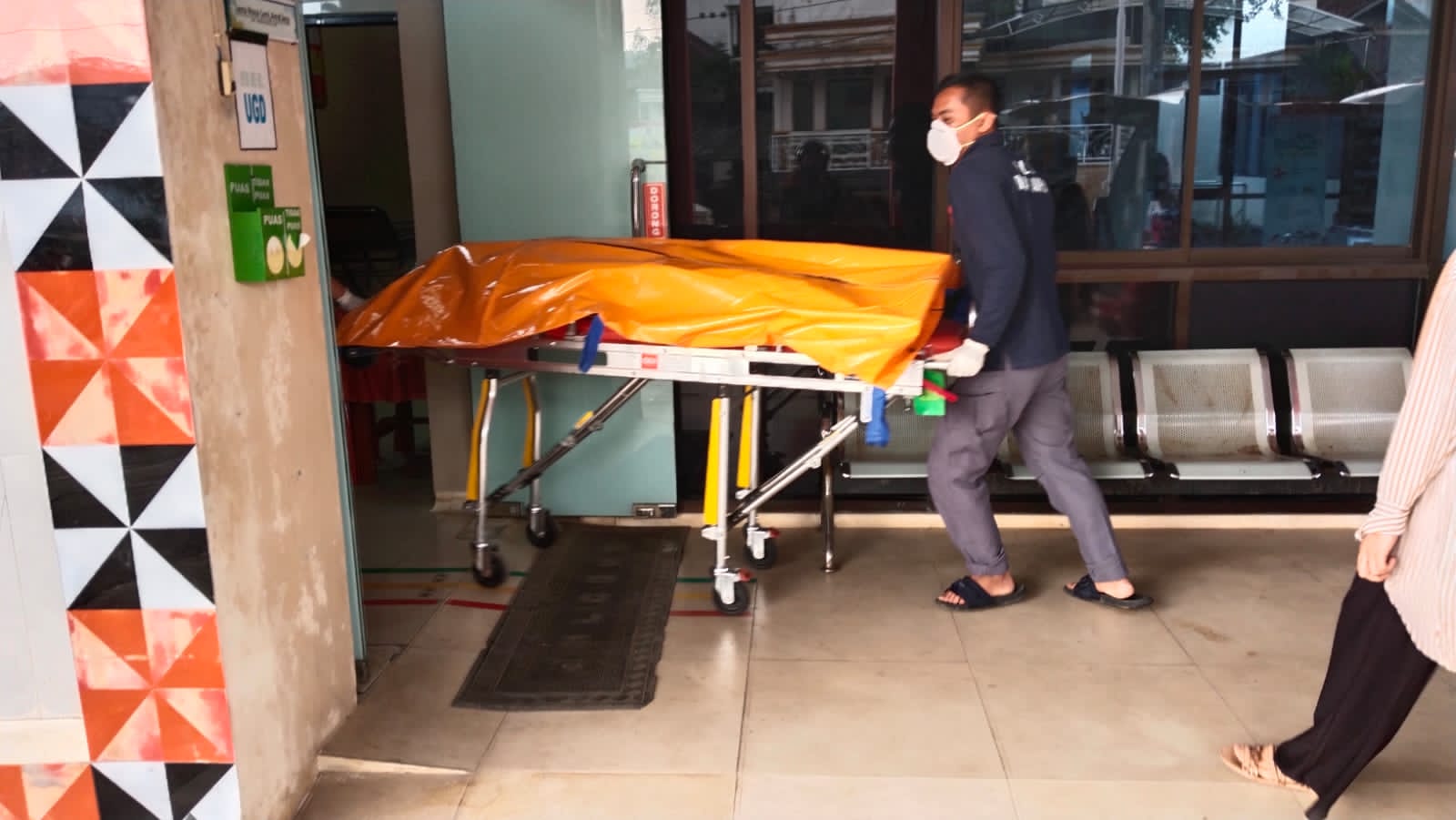 Pasutri di Lampung Barat jadi Korban Penganiayaan Suami Tewas, Istri Hamil 4 Bulan Alami Luka Berat