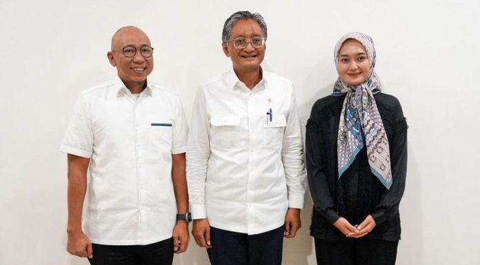 Gerak Cepat Gubernur dan Wakil Gubernur Lampung Terpilih Mirza-Jihan Temui Menteri PU Bahas Perbaikan Jalan Rusak-Irigasi
