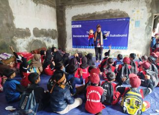 Jarwo Songha, Mendongeng untuk Trauma Healing Anak-anak Penyintas Tanah Longsor Sukabumi