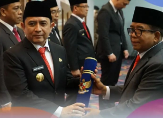 Walikota Bandar Lampung Hj. Eva Dwiana Menghadiri Pengukuhan Pejabat Sementara (Pjs) Walikota Bandar Lampung Di Gedung Balai Keratun Kantor Gubernur Lampung