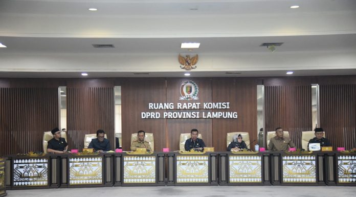 DPRD Provinsi Lampung Terima Perwakilan Aksi Unjuk Rasa Forum Guru R3