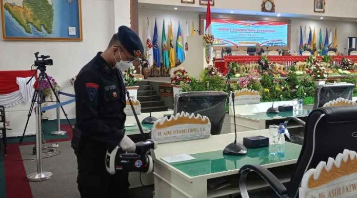 Pelantikan Anggota DPRD Provinsi Lampung, Brimob Terjunkan Team Gegana