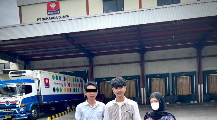 PKBH LAMPUNG DAMPINGI PEKERJA PT. SUKANDA DJAYA CABANG LAMPUNG YANG MENGALAMI PEMUTUSAN HUBUNGAN KERJA (PHK) SEPIHAK