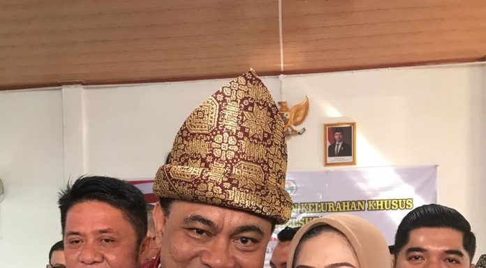 Notaris Ida Kumala Dewi Tuai Apresiasi dalam Kunjungan Tiga Menteri ke Banyuasin Tinjau Pembentukan Koperasi Merah Putih