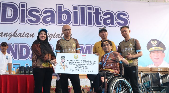 Pemerintah Kota Bandar Lampung Gelar Jalan Sehat dan Senam Disabilitas dalam Rangka HUT Kota Bandar Lampung ke-343