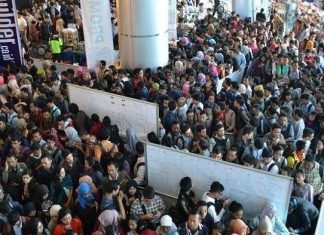 Antrian Mengular di Cikarang hingga Lampung: Cermin Darurat Lapangan Kerja di Indonesia