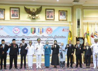 Wakil Ketua DPRD Provinsi Lampung Hadiri Pelantikan Bupati Way Kanan dan Penyerahan SK TP PKK, Dekranasda, serta Posyandu