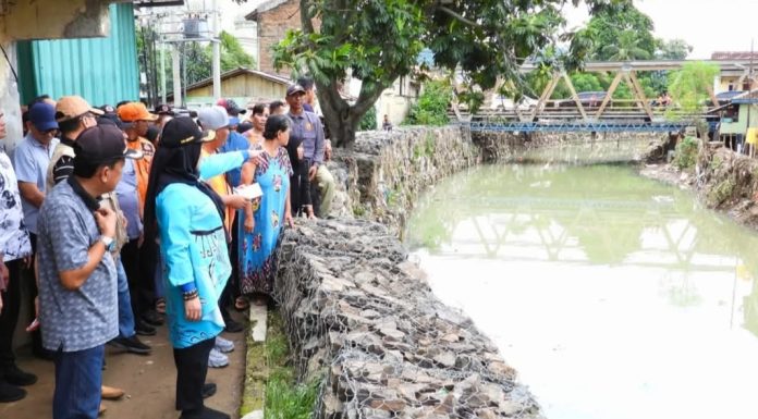 Eva Dwiana Sisir Sungai Pascabanjir: Siapkan Bronjong, Bongkar Saluran Tertutup, dan Usul Bangun Embung