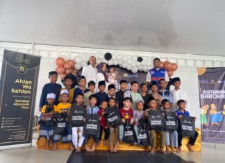 Kolaborasi Al Jannah Tour & DT Peduli Lampung Gelar Khitan Barokah, Ajak 25 Anak Yatim & Dhuafa