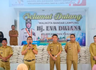 PEMKOT BANDAR LAMPUNG SALURKAN BANTUAN BERAS DI KECAMATAN PANJANG JELANG IDUL FITRI 1447 H