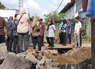 Jalan Rusak !!! Walikota Bandar Lampung Langsung Perbaiki Untuk Jaga Aktivitas Ekonomi Masyarakat
