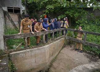 Wali Kota Tinjau Aliran Sungai dan Gorong-Gorong di Perumahan Pujangga Alam, Antisipasi Banjir Saat Musim Hujan