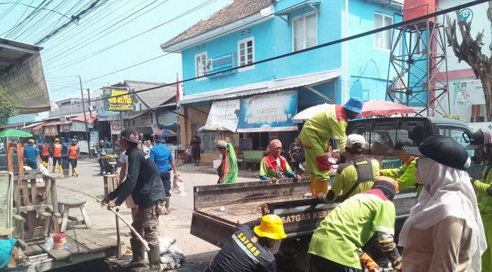 Pemkot Terus Upayakan Normalisasi Drainase Di Bandar Lampung Untuk Cegah Banjir