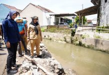 Pemkot Bandar Lampung Pastikan Saluran Air Kecamatan Tanjung Seneng Berjalan Lancar