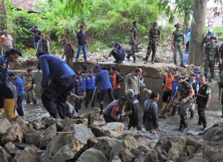 Gerak Cepat Atasi Banjir, Pemkot Bandar Lampung Bersama TNI Percepat Normalisasi Sungai