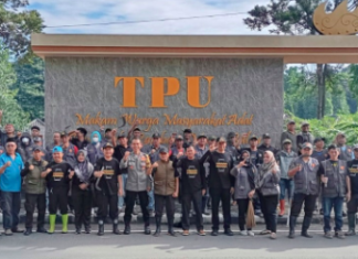 Pemkot Bandar Lampung Gelar Gotong Royong dan Aksi Bersih TPU, Perkuat Kepedulian Lingkungan dan Semangat Kebersamaan