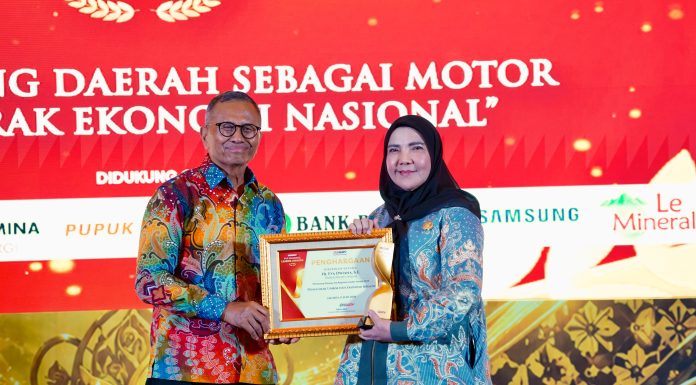 Wali Kota Bandar Lampung Raih Penghargaan Disway Top Regional Leader Awards 2026