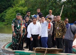 Wapres Gibran Kembali Kunjungi Lampung, Tinjau Jembatan Viral hingga Serap Aspirasi Petani Singkong